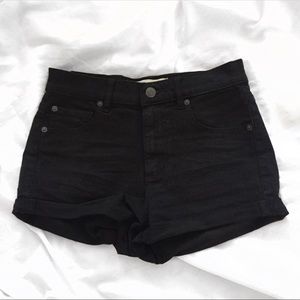 🐾 retro high waist black shorts